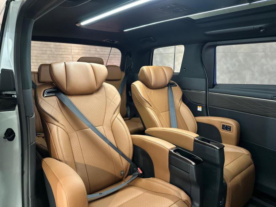 VELLFIRE 2.4 TURBO - Image 11