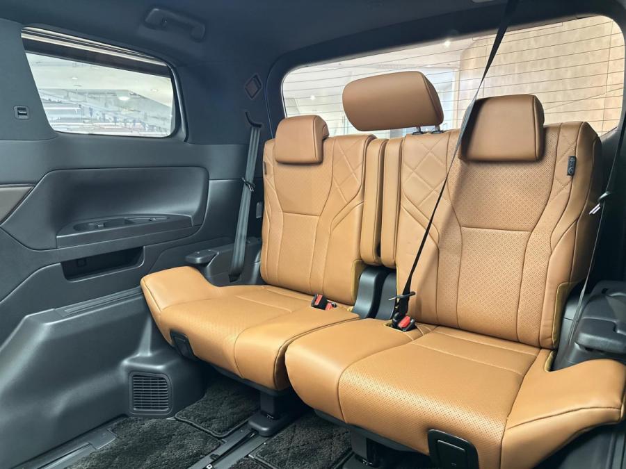 VELLFIRE 2.4 TURBO - Image 13