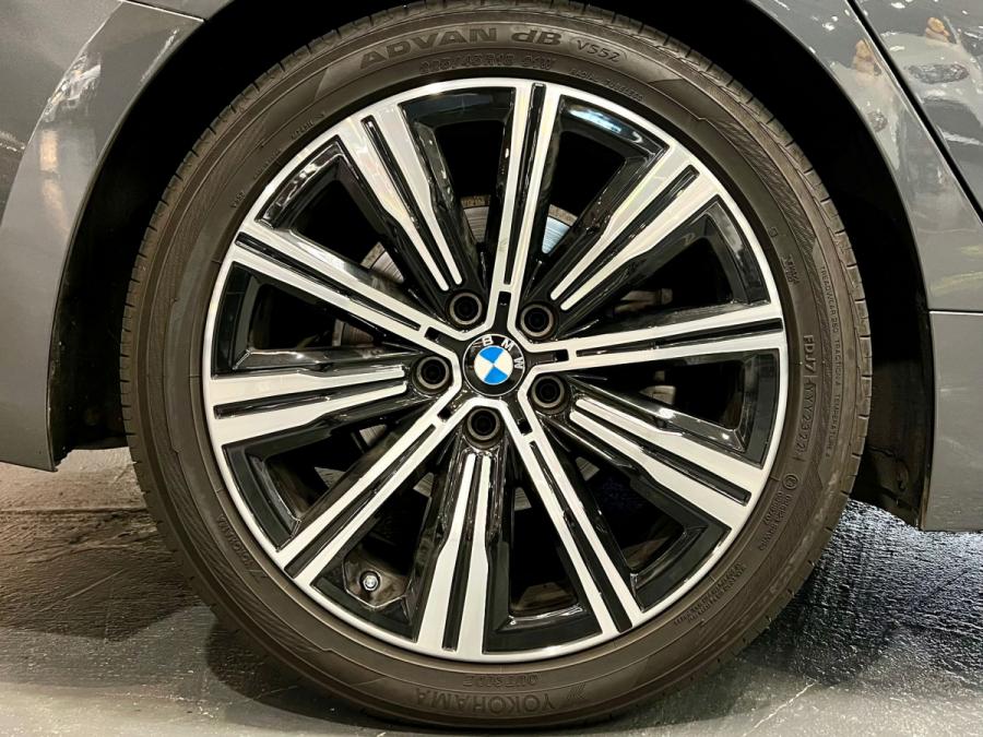 318i Sport - Image 6