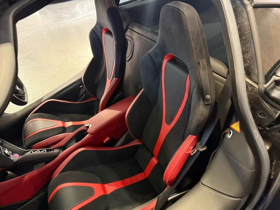 720 Performance - Image 6