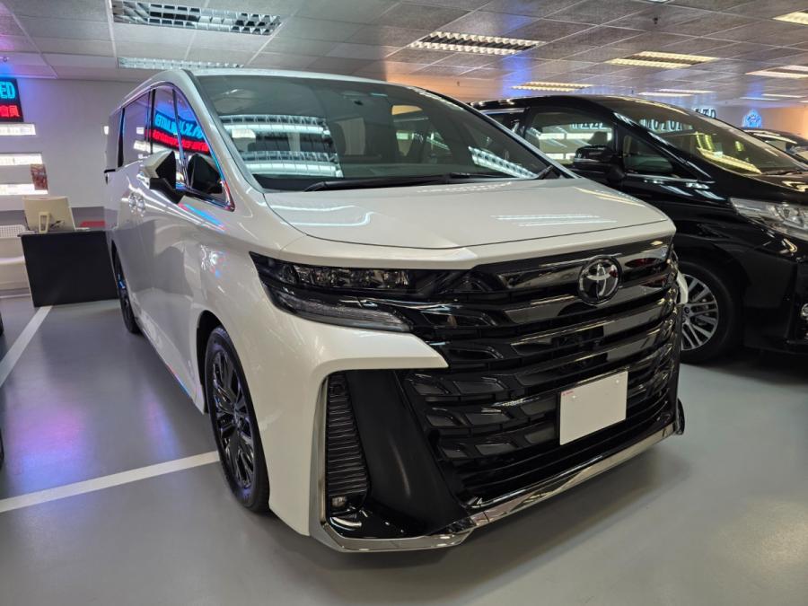 VELLFIRE 2.4 Turbo - Image 3