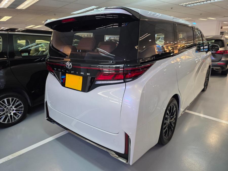 VELLFIRE 2.4 Turbo - Image 14