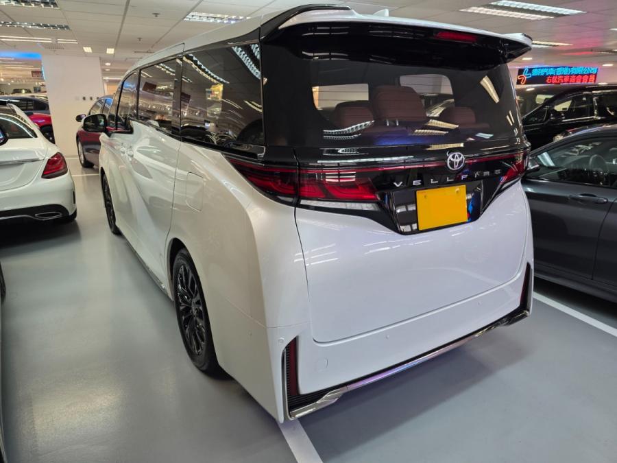 VELLFIRE 2.4 Turbo - Image 15