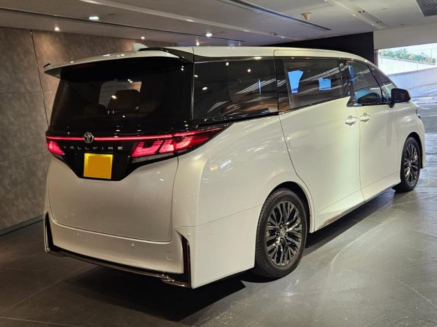 VELLFIRE 2.4 Turbo - Image 2