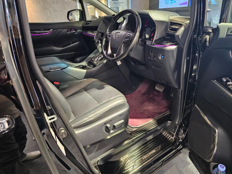 VELLFIRE ZG - Image 4