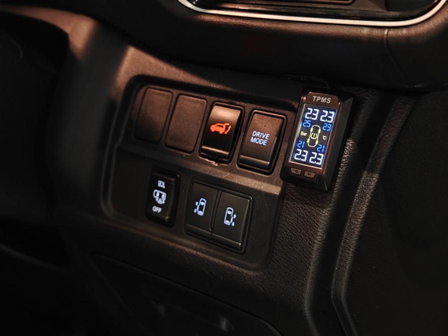 SERENA e-POWER HIGHWAY STAR VIP - Image 5