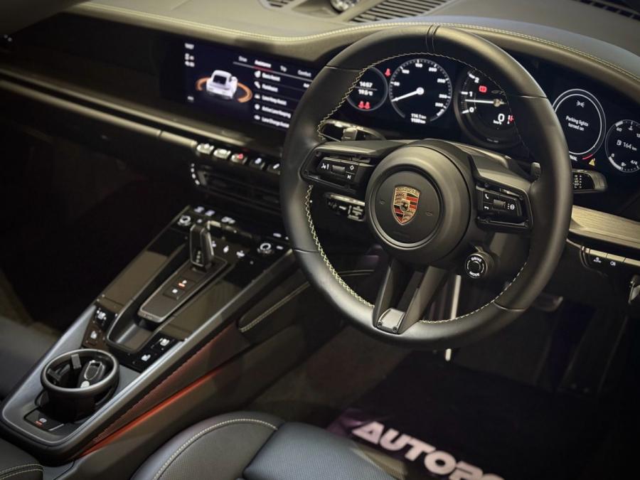 911 992 CARRERA GTS - Image 2