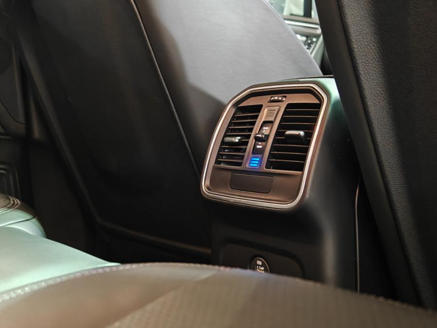 MACAN 2.0T - Image 8