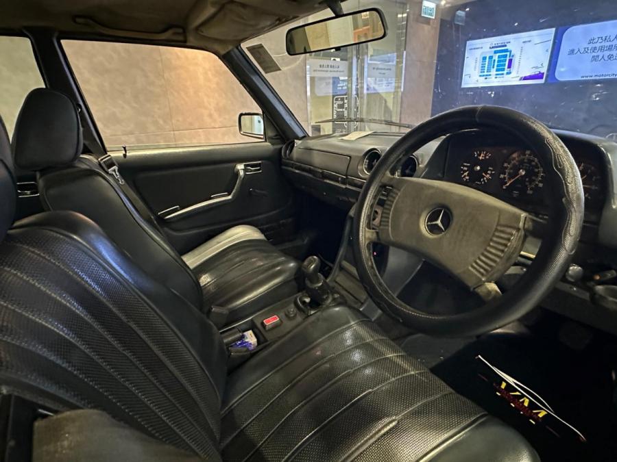 240D (W123) 行貨 - Image 5