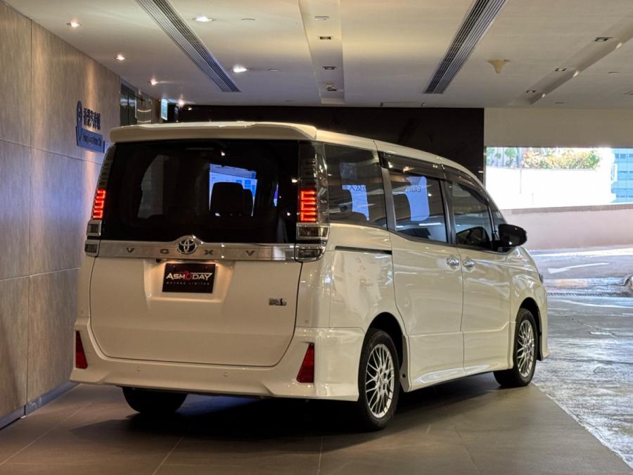 Voxy ZS Hybrid 煌III - Image 2