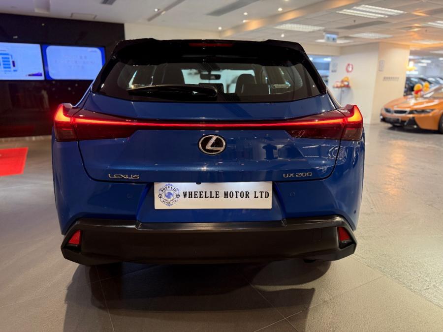 UX200 ULTIMATE - Image 14