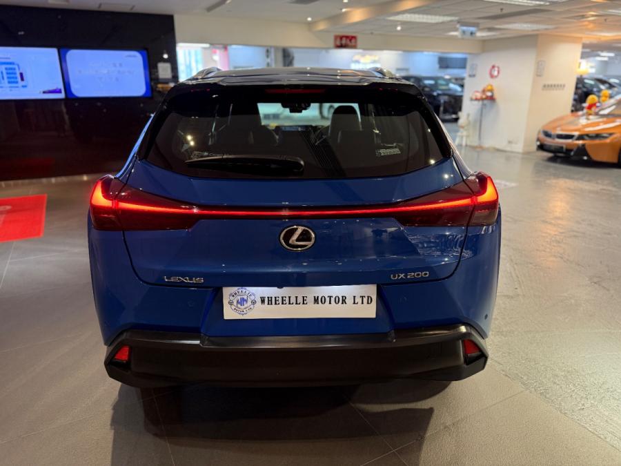 UX200 ULTIMATE - Image 13