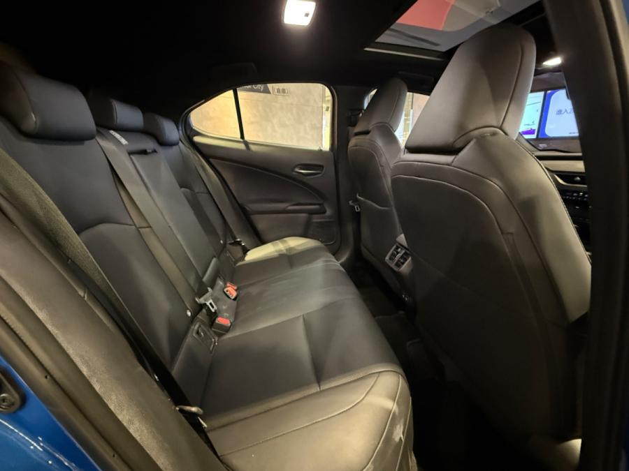 UX200 ULTIMATE - Image 8