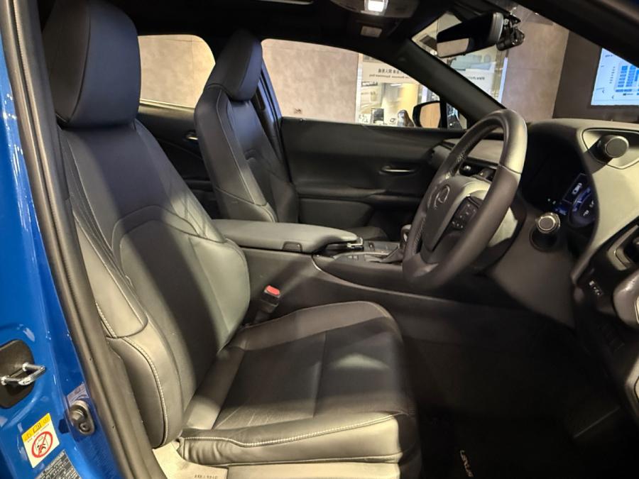 UX200 ULTIMATE - Image 6