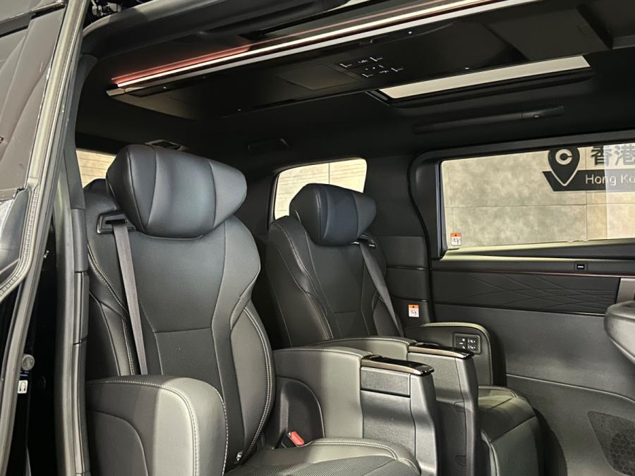 Alphard 2.5 Z - Image 5