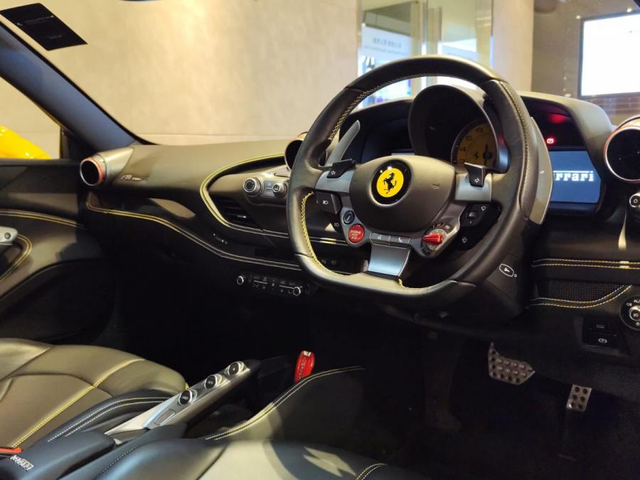 F8 Tributo - Image 4