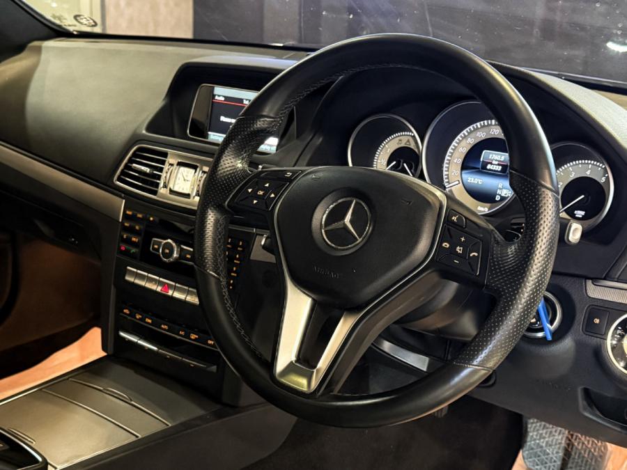 E200 Coupe - Image 3