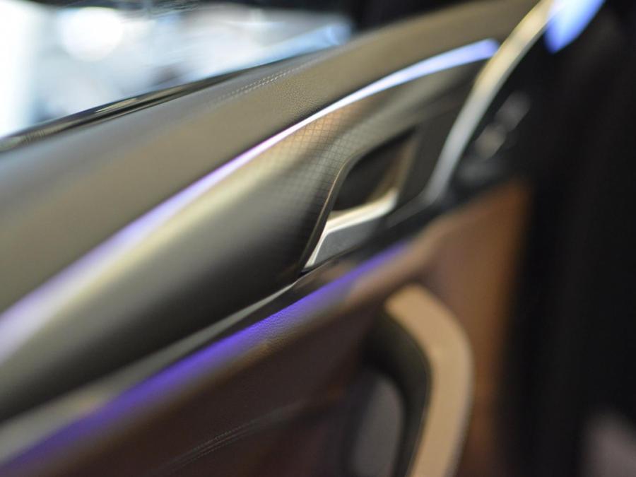 IX3 M SPORT EDITION G08 - Image 17