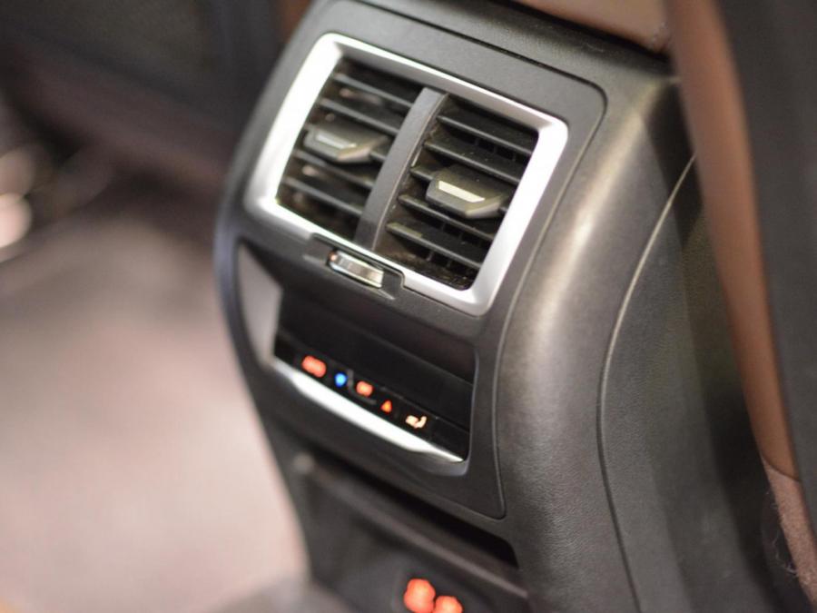 IX3 M SPORT EDITION G08 - Image 8