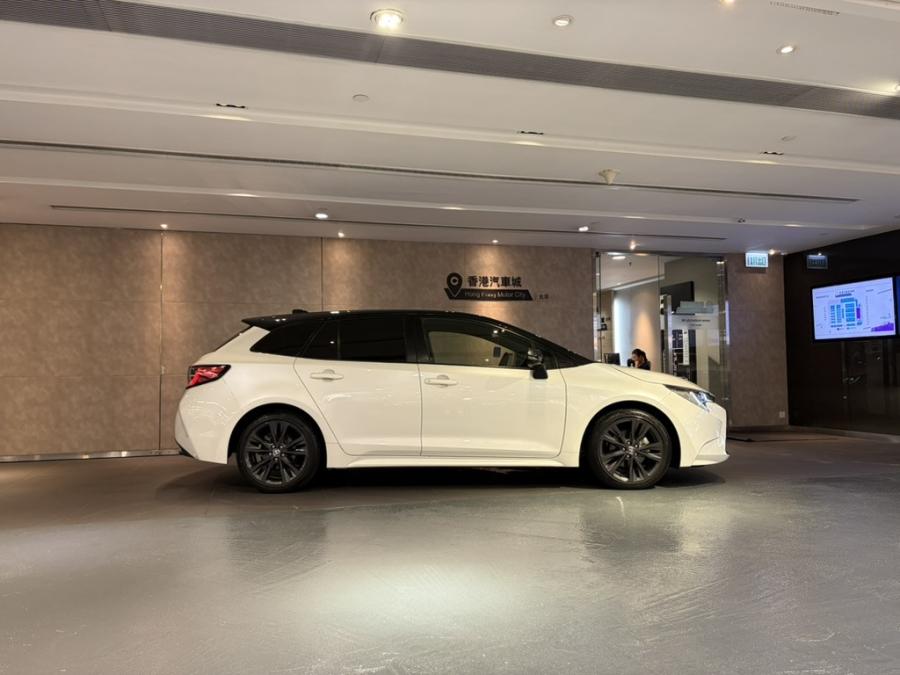 Corolla Touring Hybrid WXB - Image 3