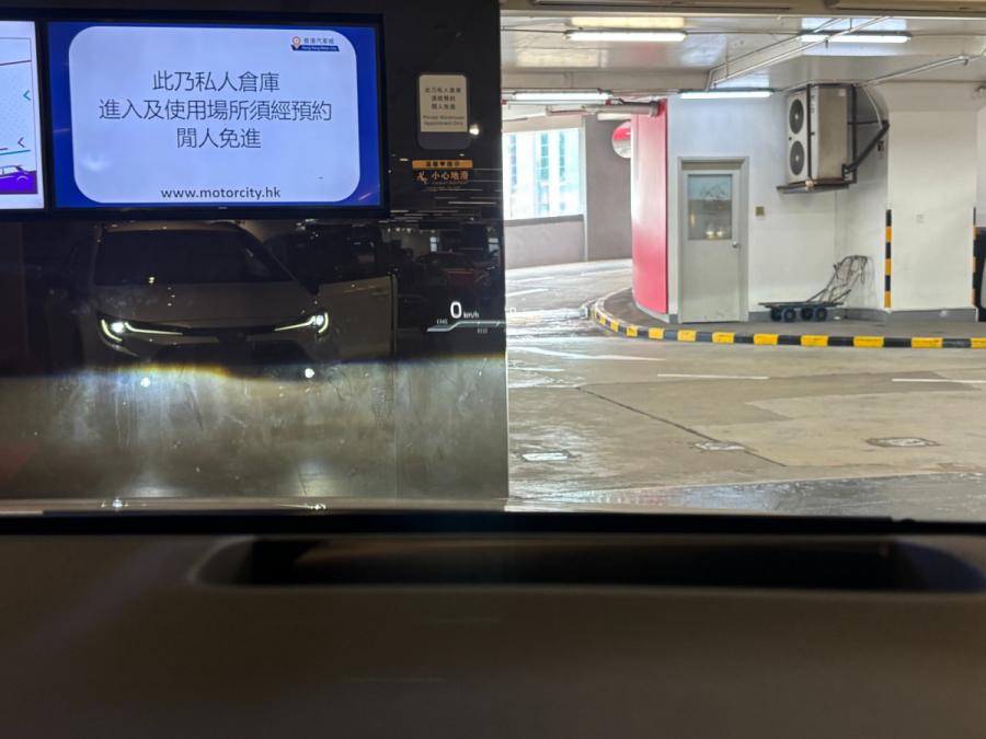 Corolla Touring Hybrid WXB Modellista - Image 9