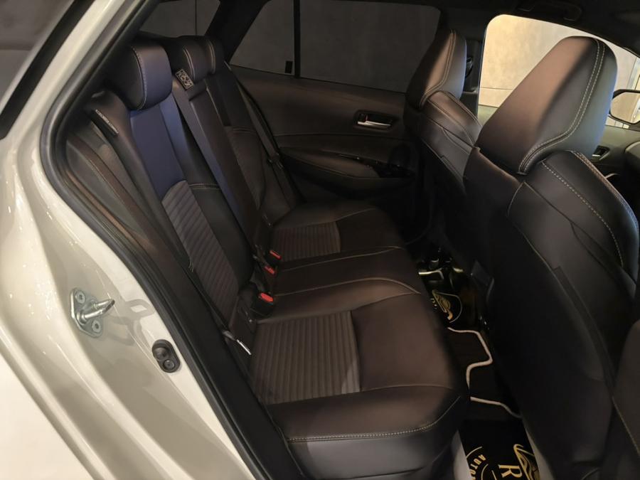 Corolla Touring Hybrid WXB - Image 7