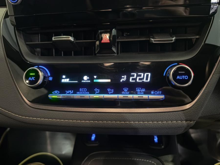 Corolla Touring Hybrid WXB - Image 10
