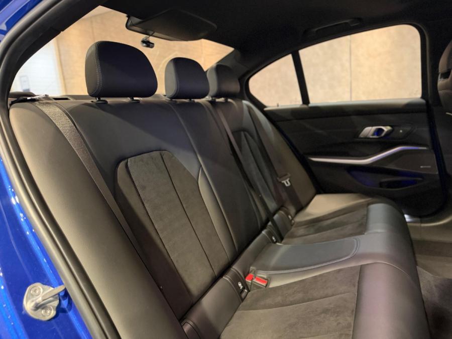 320IA SALOON M SPORT EDITION - Image 10