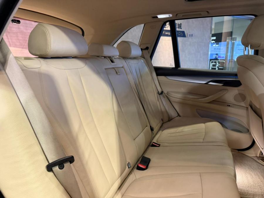 X5 XDRIVE30D - Image 14