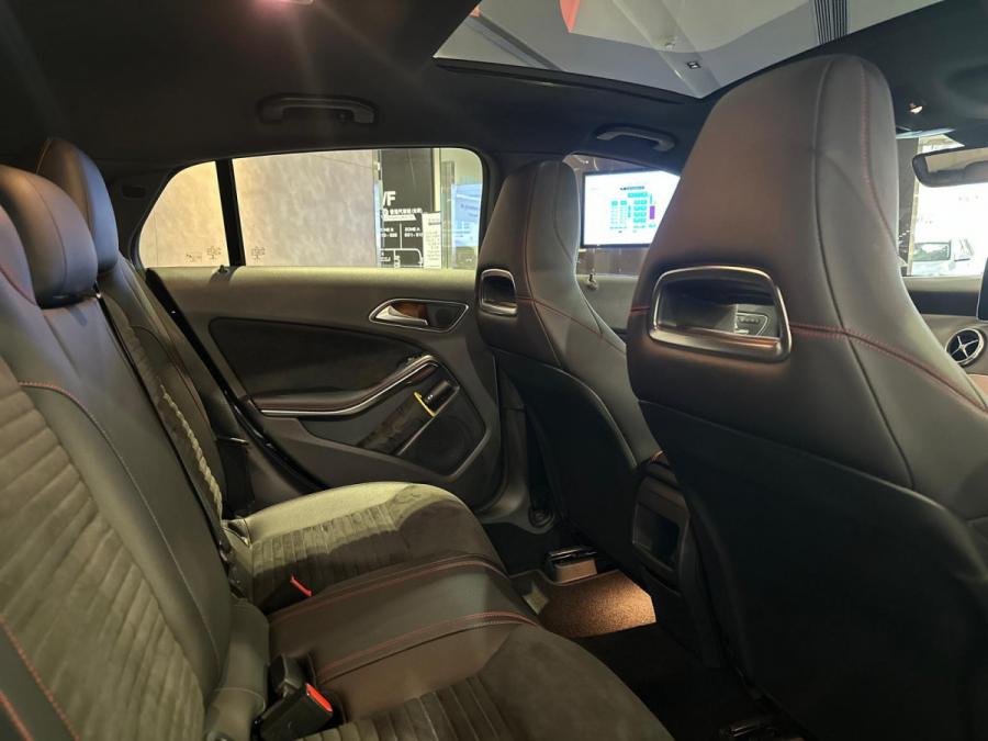 CLA250 SHOOTING BRAKE FACELIFT - Image 9