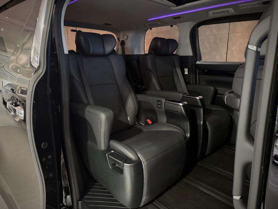 ALPHARD 3.5 SC - Image 7