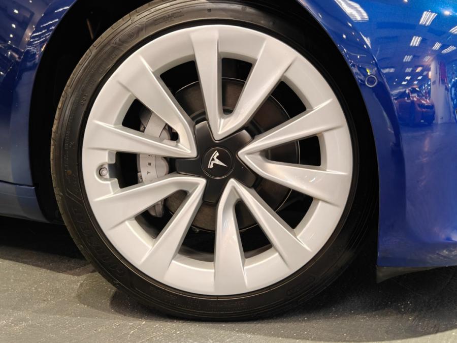 MODEL 3 LONG RANGE DUAL MOTOR AWD - Image 8