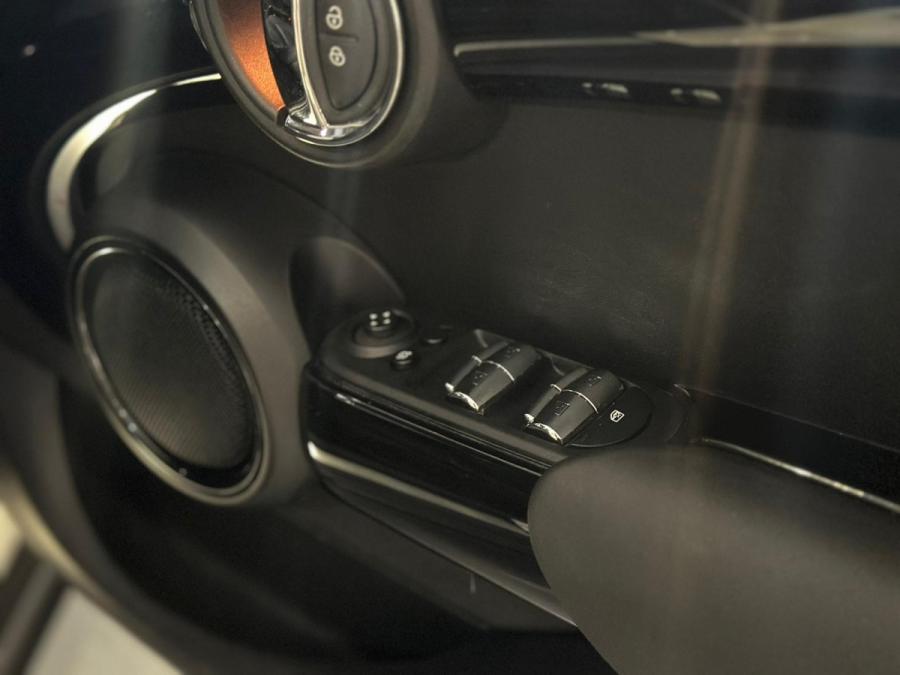 5 DOOR COOPER S AUTOMATIC - Image 9