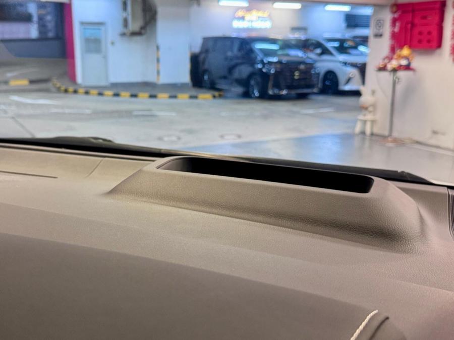 ALPHARD 2.5 Z 250 - Image 13