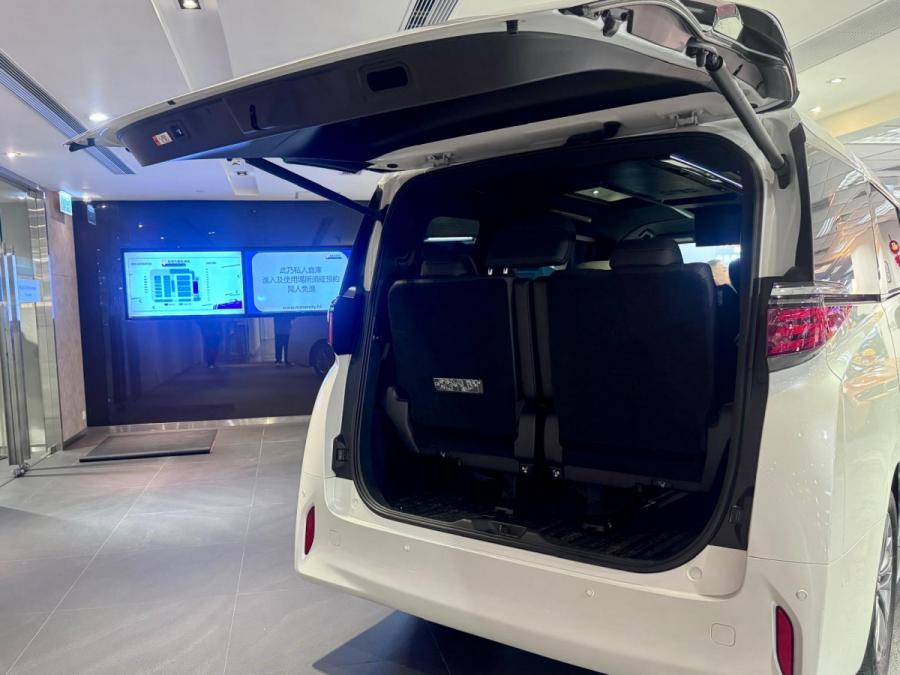 ALPHARD 2.5 Z 250 - Image 14