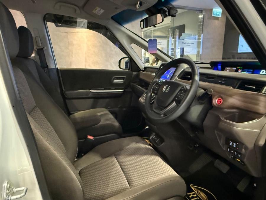 FREED HYBRID GB7 FACELIFT 7座 - Image 7