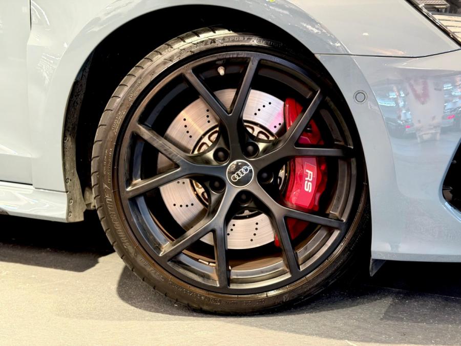 RS3 SEDAN QUATTRO - Image 6