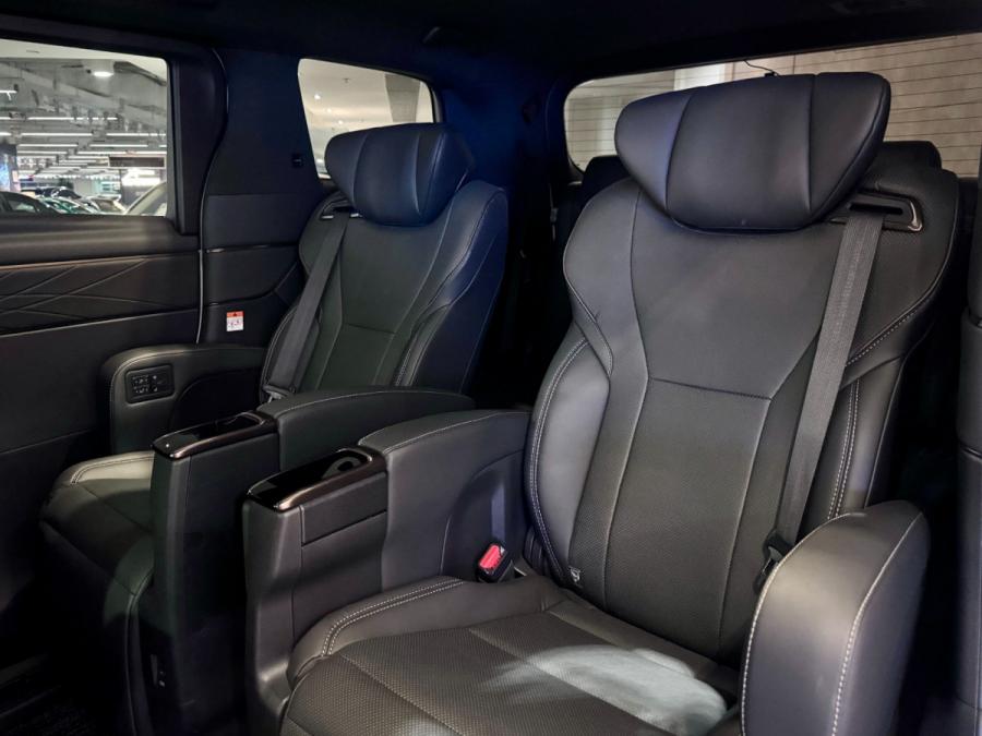 ALPHARD 2.5Z - Image 9