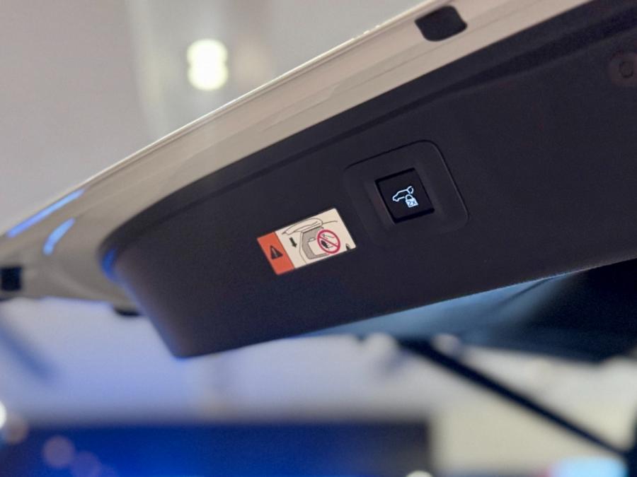 ALPHARD 2.5Z - Image 12