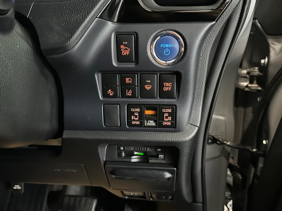 Voxy ZS hybrid 煌II - Image 4