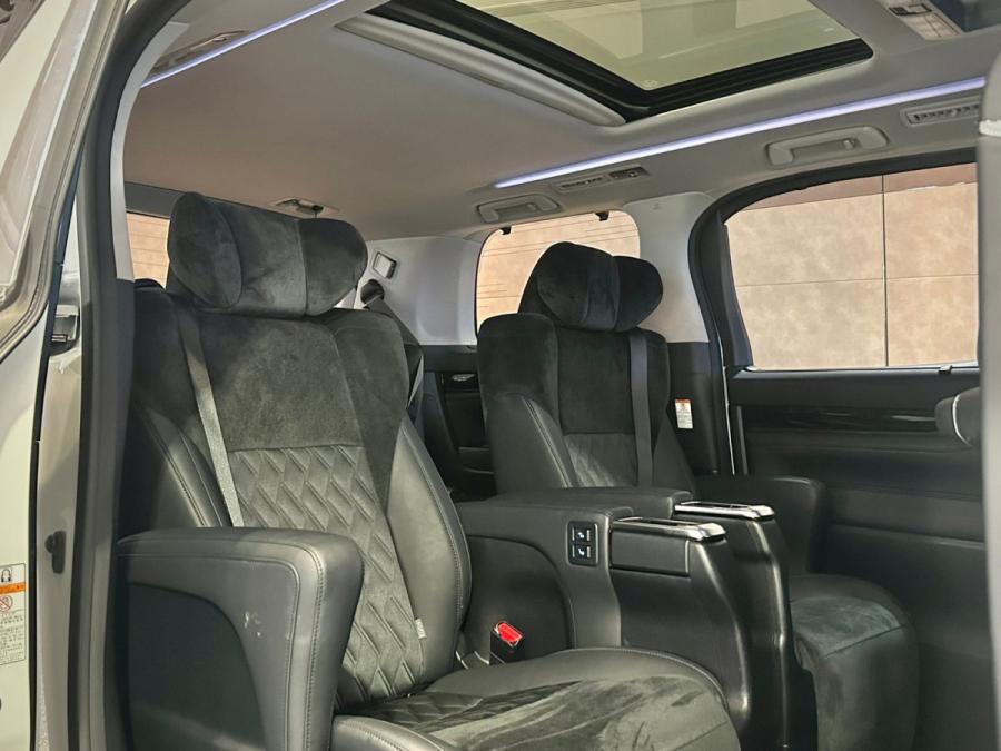 Alphard 3.5 SC - Image 6