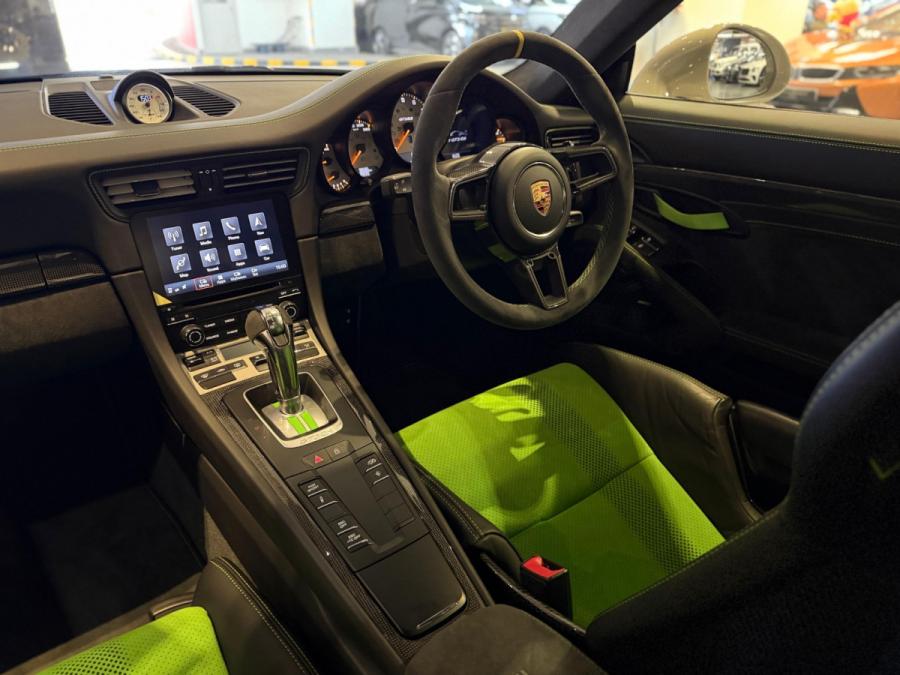 911 GT3 RS - Image 8