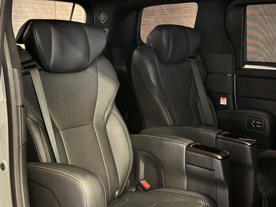 ALPHARD 2.5 Z - Image 5