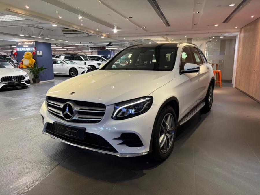 GLC 250 4 MATIC SUV AMG Line - Image 2