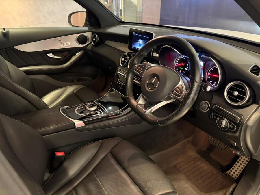 GLC 250 4 MATIC SUV AMG Line - Image 3