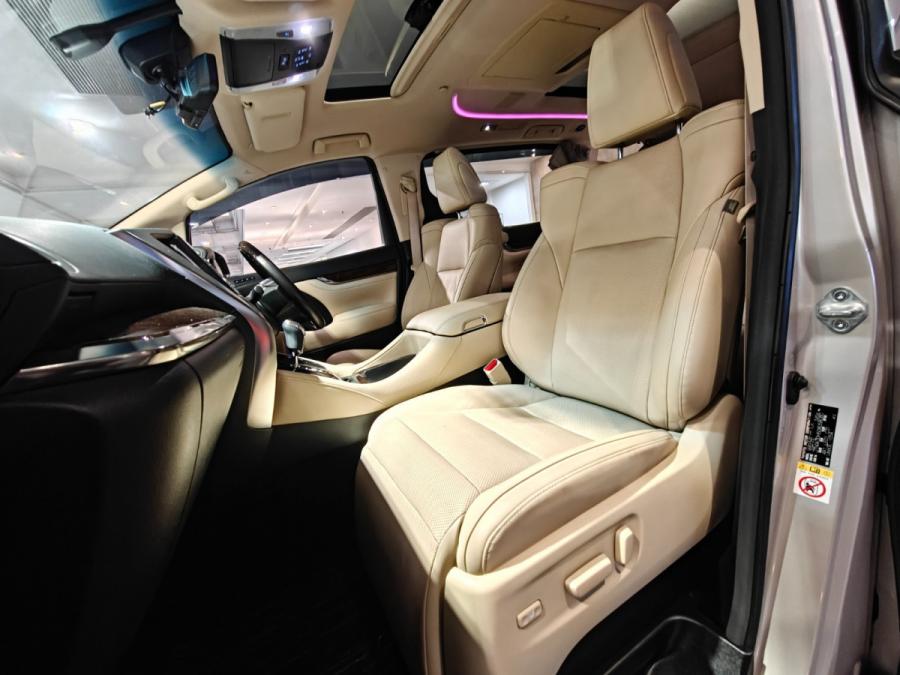 ALPHARD 3.5 FACELIFTED - Image 12