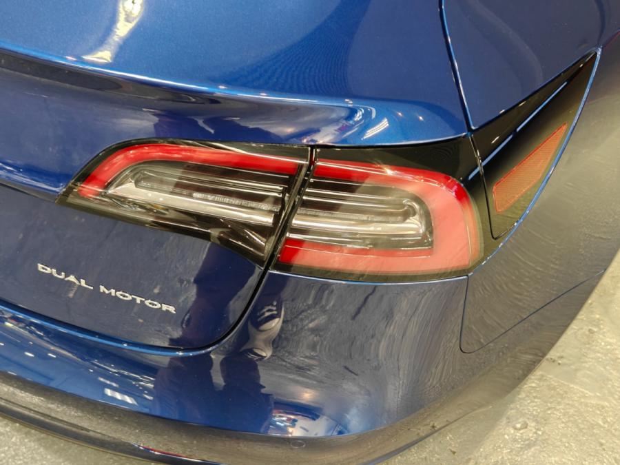 MODEL 3 LONG RANGE  DUAL MOTOR - Image 8