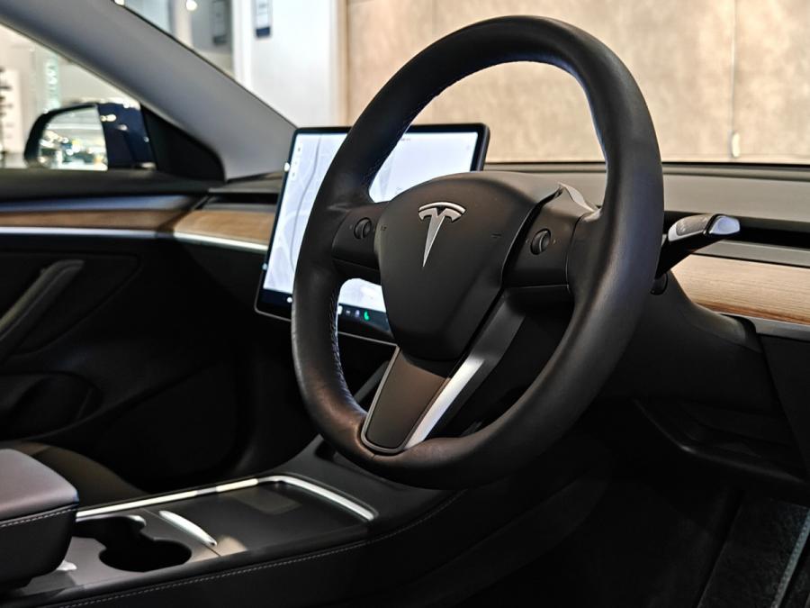 MODEL 3 LONG RANGE  DUAL MOTOR - Image 15