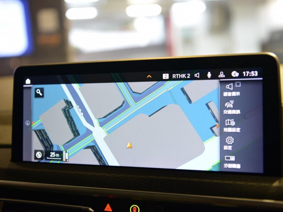 IX3 M SPORT EDITION G08 - Image 20