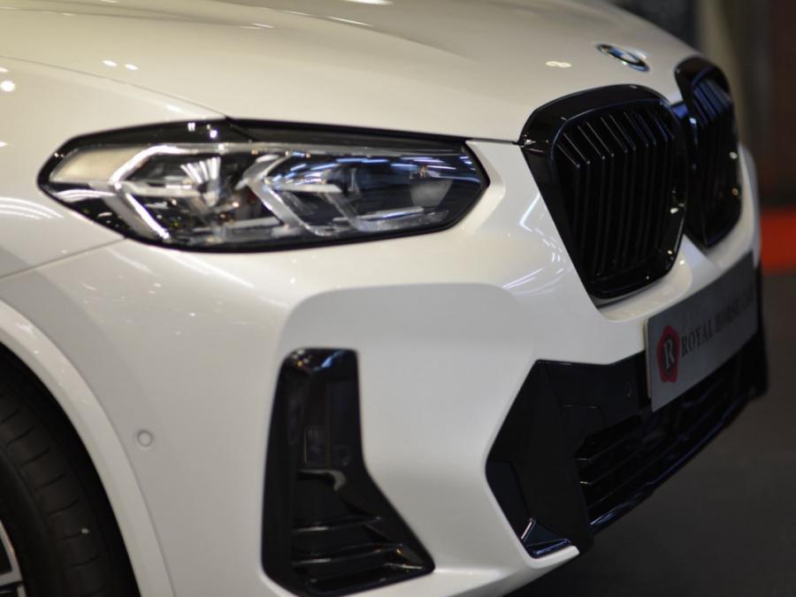 IX3 M SPORT EDITION G08 - Image 19